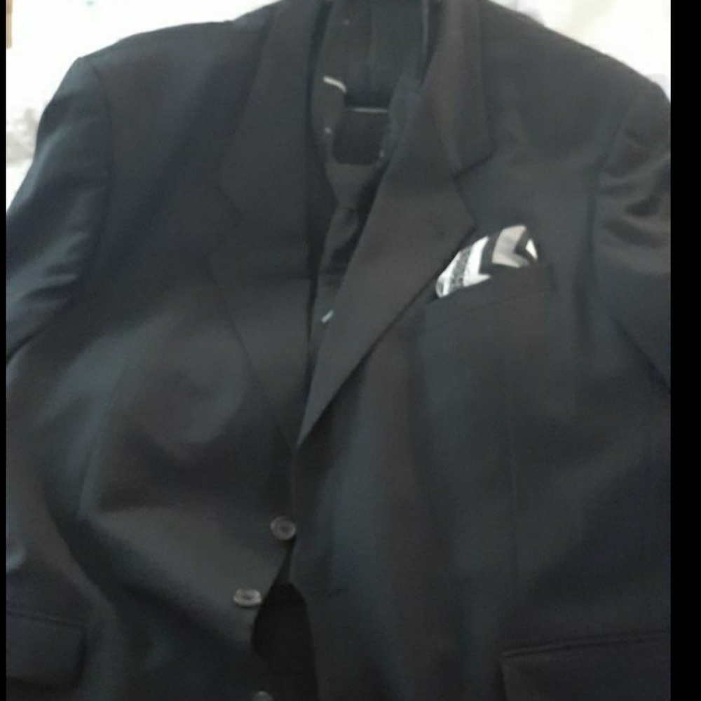 Men's cecchi Poalo suit